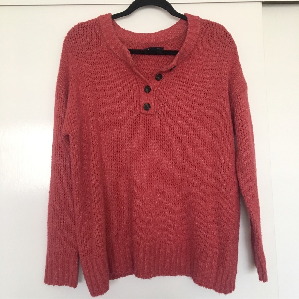 oversized sweater in a beautiful raspberry color